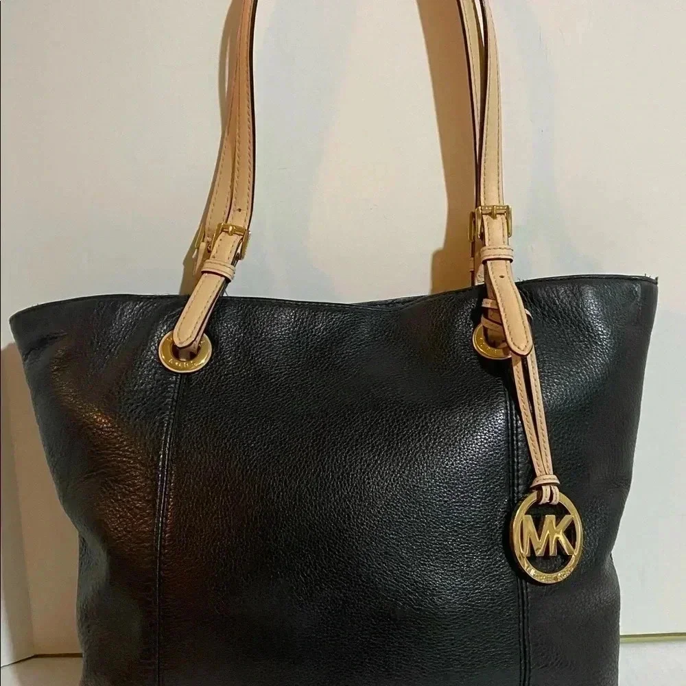 Michael kors Black leather satchel handbag